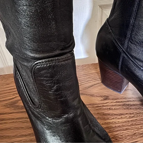Frye Rory Scrunch Black Leather Boots 9 - Picture 14 of 15